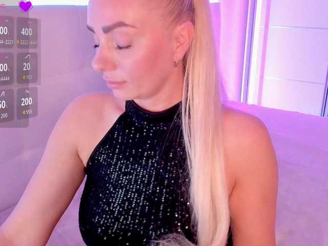  -Dasha-  online show from August 11, 9:17 pm