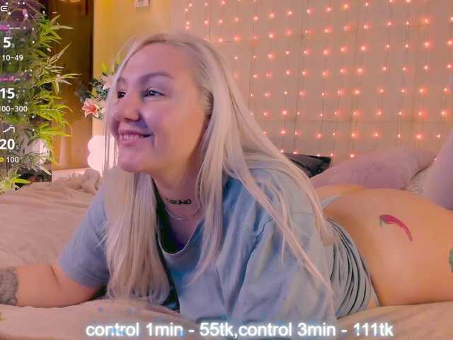 Debbie-Taylor online show from September 7, 10:05 pm