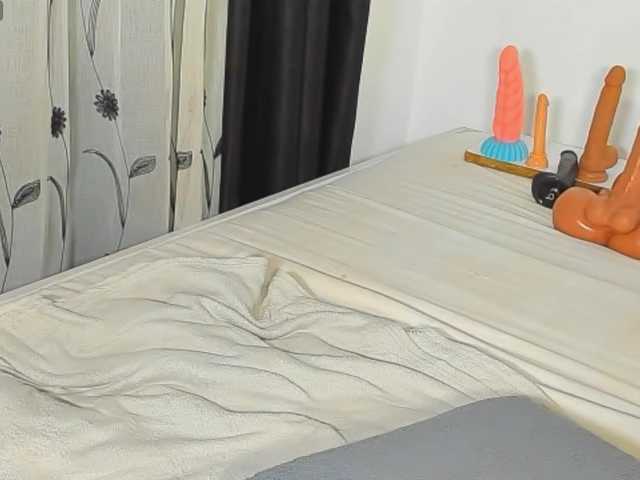 delicious freak online show from July 30, 3:47 am