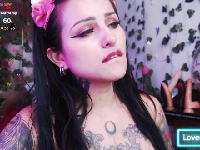Demon-sofy-1 online show from June 19, 8:09 pm