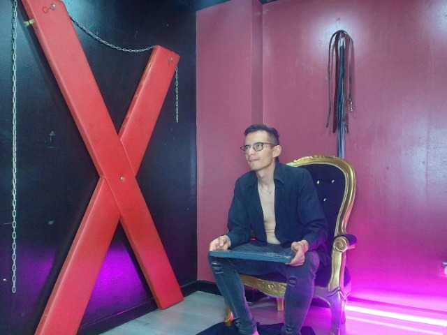 DheGoast online show from August 15, 4:44 pm