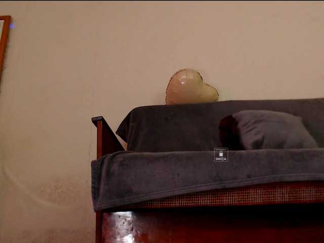 DiaFoxi online show from July 13, 1:12 am