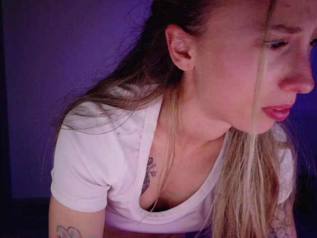 DiddySweet1 online show from August 17, 11:04 am