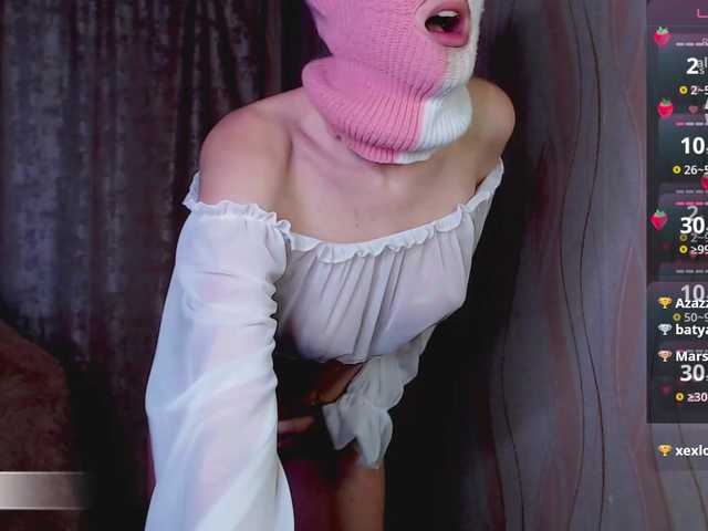 Domiiiniiicana online show from August 2, 12:39 am