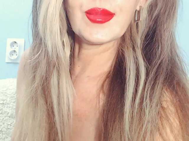 Drakulaura1 online show from July 31, 7:41 pm