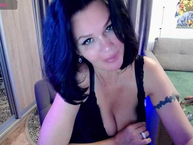 EVA1172a online show from August 1, 2:12 pm