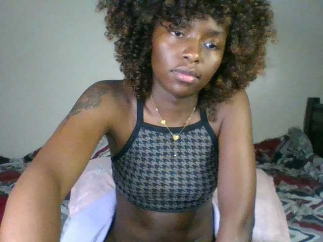 Ebony-slut254 online show from August 14, 3:37 pm