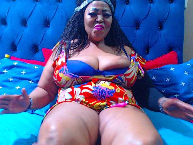 Ebonycandy10 online show from August 6, 8:46 am