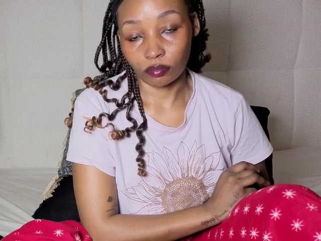 Ebonycutelyn online show from August 12, 12:51 pm