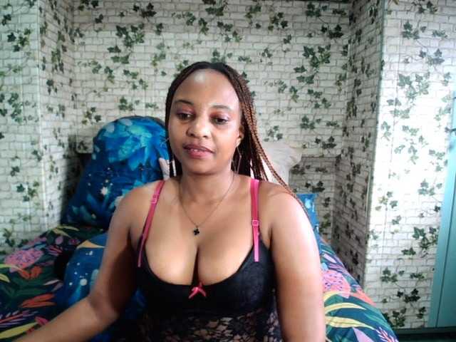 Ebonyseduction00 online show from August 12, 8:27 am