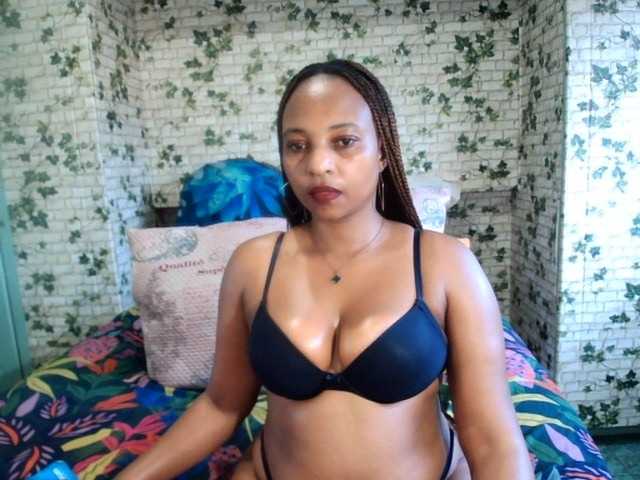 Ebonyseduction00 online show from August 13, 9:45 am
