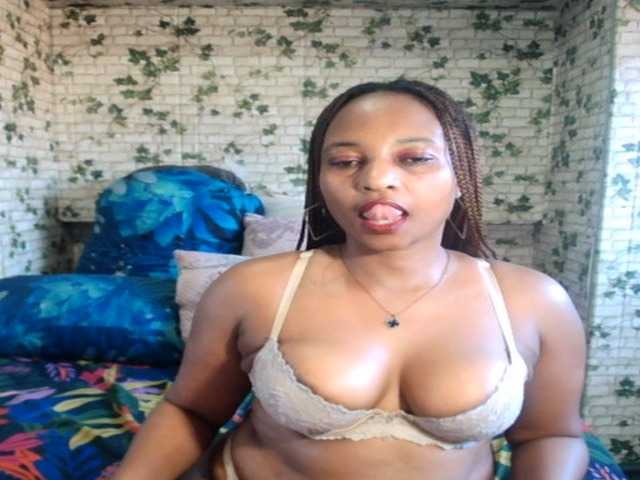 Ebonyseduction00 online show from August 14, 8:18 am
