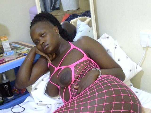 Ebonysonya2 online show from August 14, 7:45 am