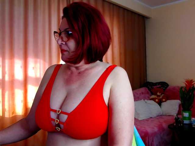 EdithCharm online show from April 18, 1:44 pm