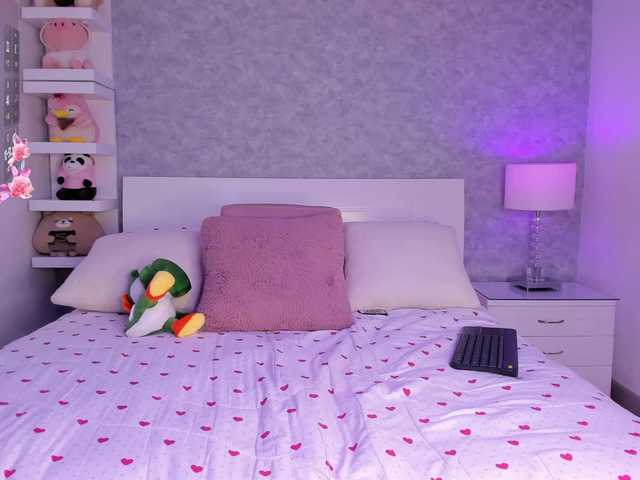 ElarisBlake online show from August 11, 4:14 am