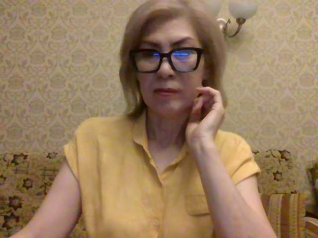 Elegant00Lady online show from August 12, 3:42 am