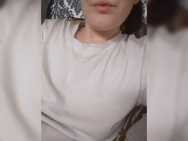 Elena19962 online show from August 7, 1:22 pm