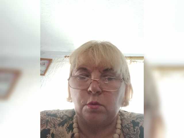ElenaBeautiful784 online show from August 4, 6:32 am