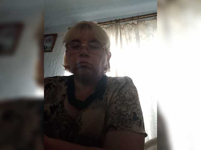 ElenaBeautiful784 online show from August 12, 9:44 am