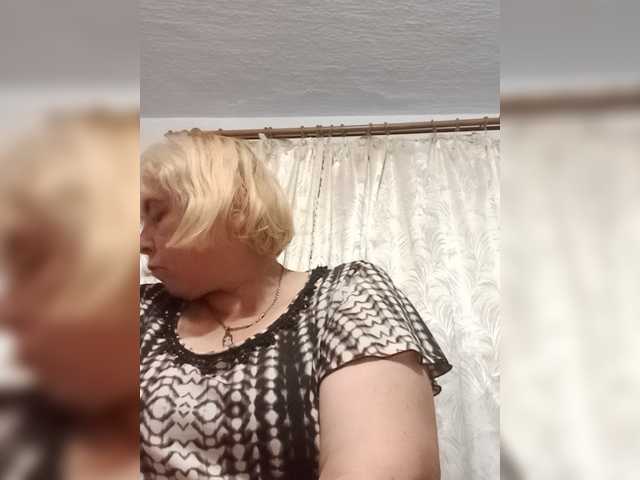 ElenaBeautiful784 online show from August 15, 7:07 pm