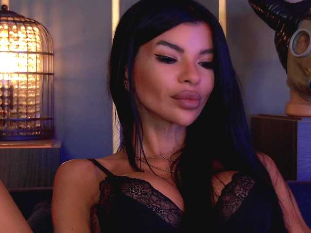 EleniaDevons online show from July 20, 1:25 pm