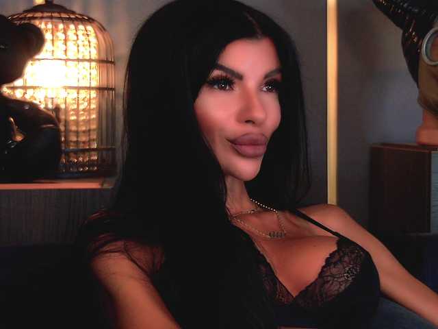 EleniaDevons online show from July 29, 11:39 am