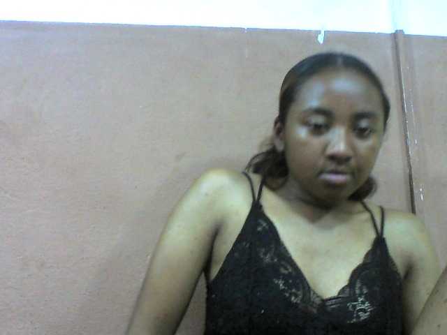 Elie2 online show from August 14, 5:49 pm