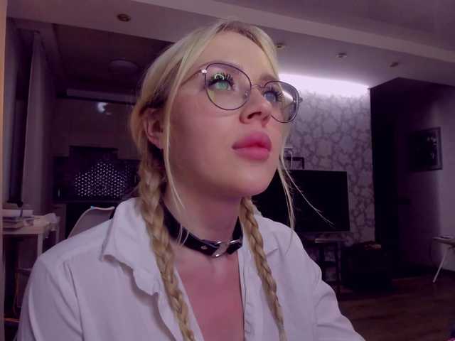 ElinaOcean online show from May 28, 10:46 pm