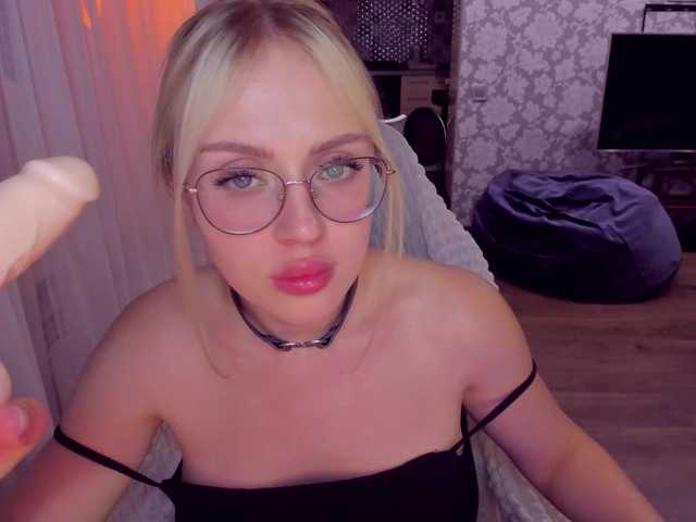 ElinaOcean online show from May 30, 10:11 pm
