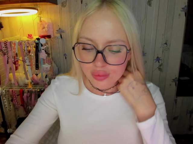 ElinaOcean online show from August 13, 9:18 pm