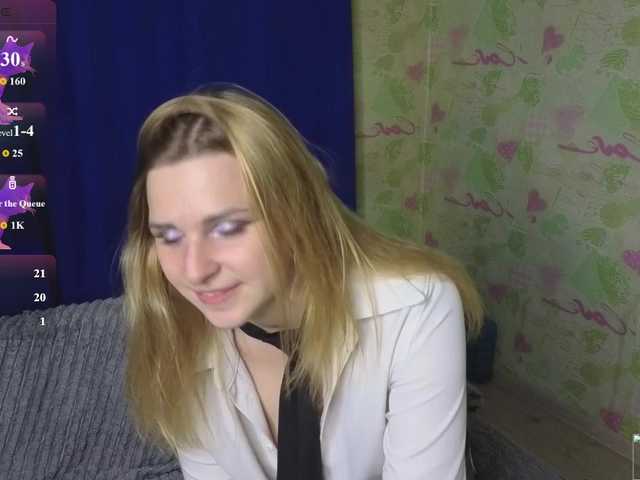 ElinaPantsoff online show from August 8, 5:35 pm