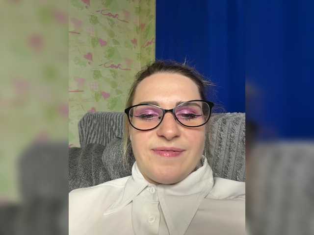 ElinaPantsoff online show from August 10, 5:25 pm