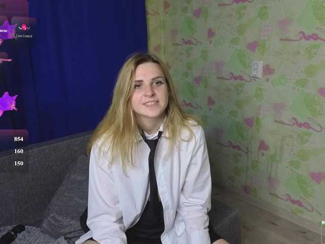 ElinaPantsoff online show from August 16, 2:10 pm