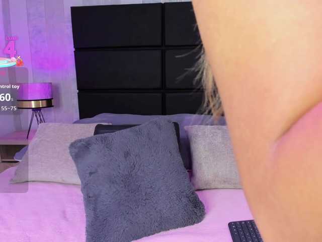 ElizHarper online show from August 13, 8:01 pm