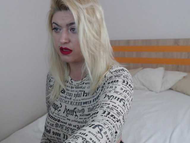 ElizabethRaegan online show from July 4, 7:05 pm