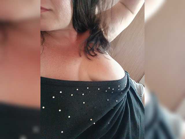 Elizabethh online show from July 30, 2:35 pm
