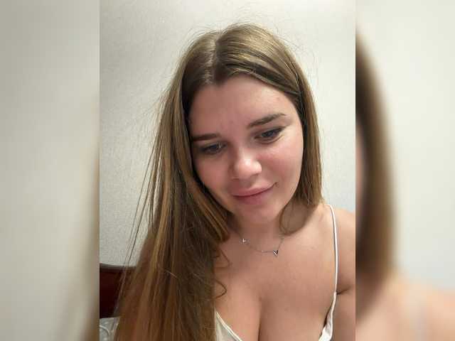 Ella12- online show from August 24, 9:55 pm