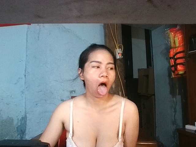 EllaShow93 online show from August 12, 3:20 am