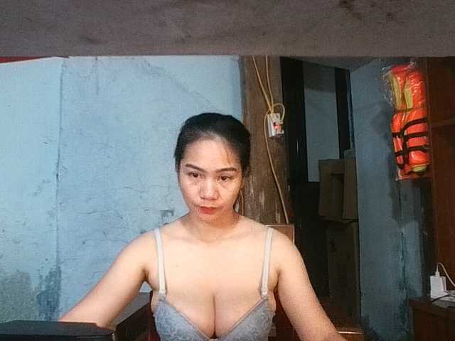 EllaShow93 online show from August 17, 10:37 pm