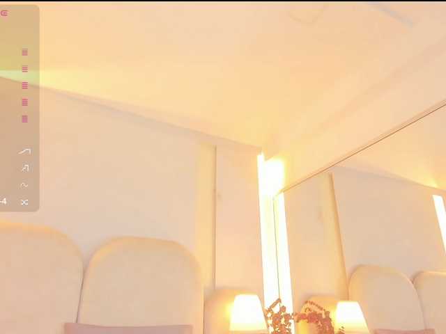 EllaThorne online show from August 14, 12:25 am
