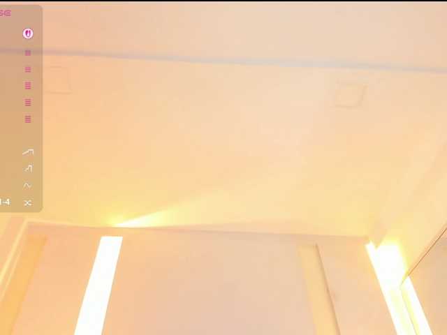 EllaThorne online show from August 14, 4:16 am
