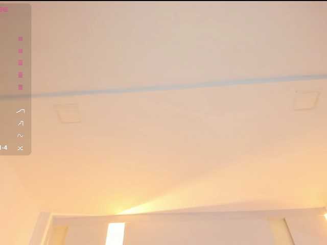 EllaThorne online show from August 14, 11:41 pm