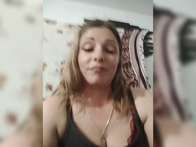 Ellazo online show from June 7, 1:49 pm
