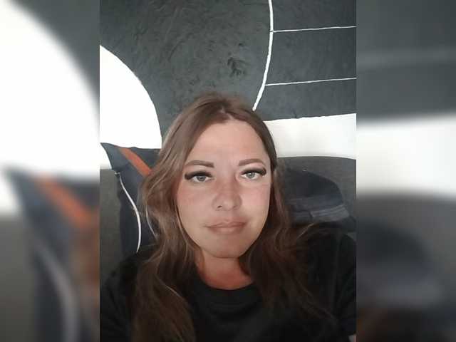 Ellazo online show from June 8, 2:45 pm