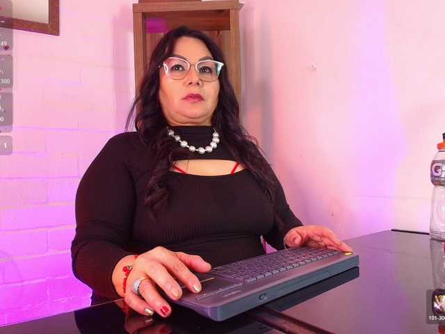 EllenaBoobs online show from August 14, 10:57 pm
