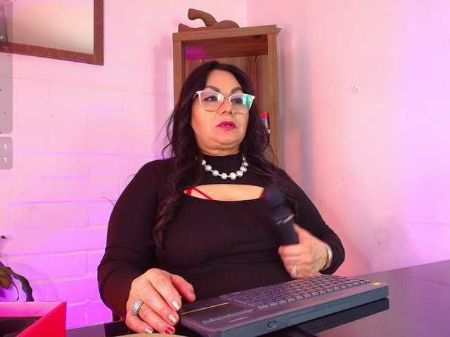 EllenaBoobs online show from August 15, 12:03 am