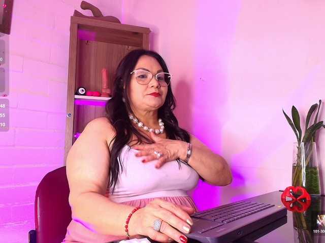 EllenaBoobs online show from August 15, 8:35 pm