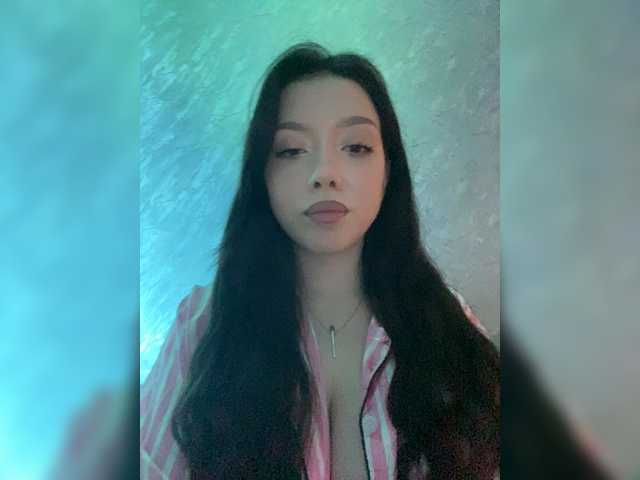 ElliLin online show from February 22, 1:26 am