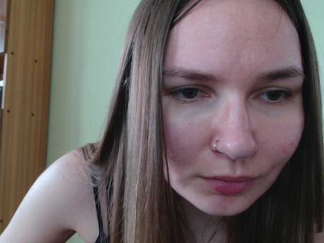 Ellyxcute online show from August 10, 6:48 am