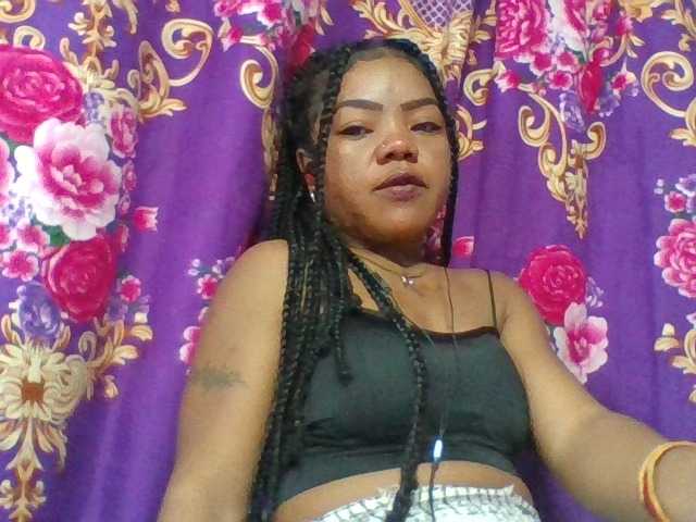 Elyah1a online show from August 11, 8:38 am